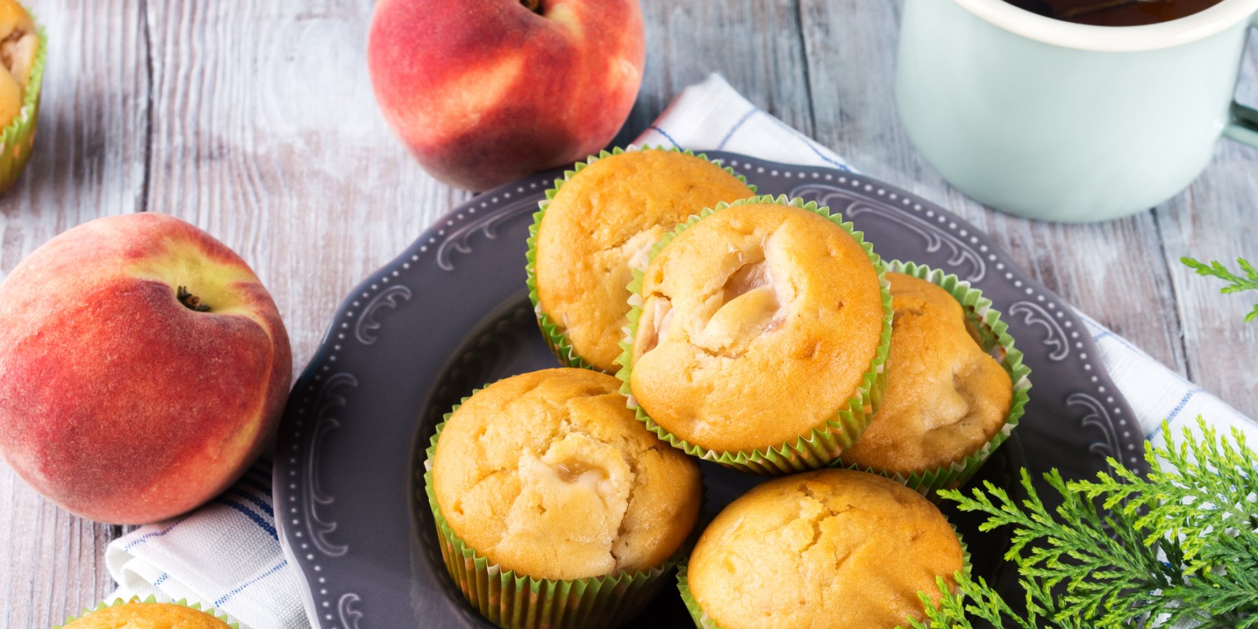 Кекси з персиками