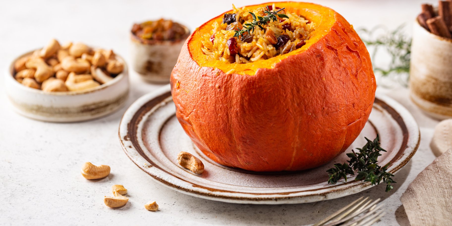 Фарширований рисом гарбуз