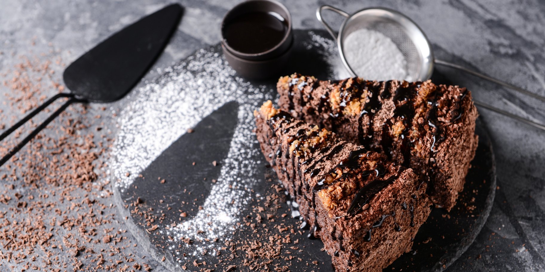 Бюджетний шоколадний торт з кремом