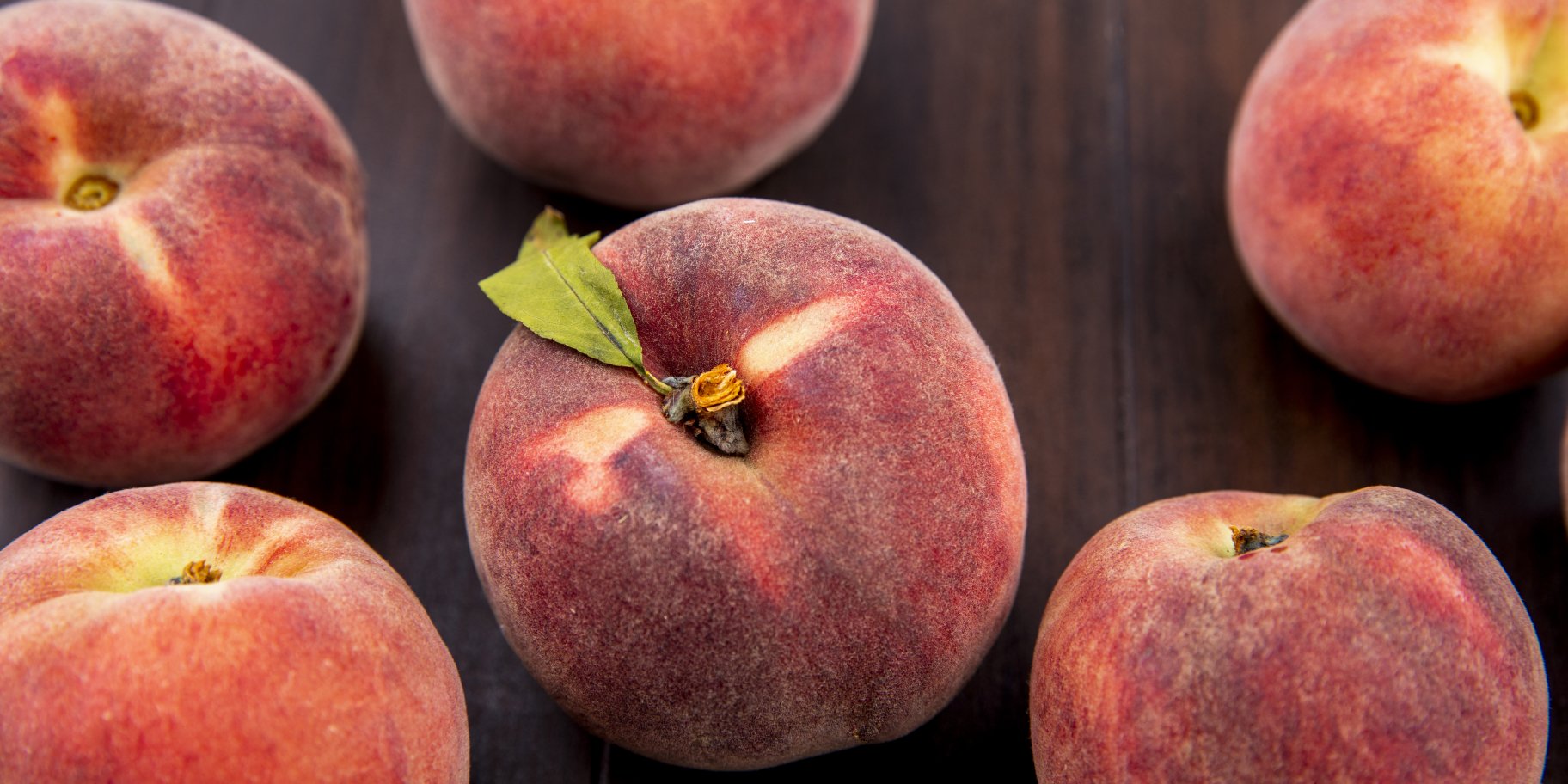 Персики і нектарини