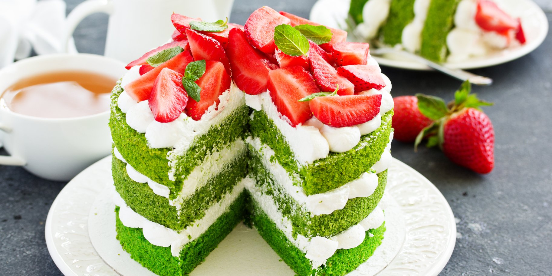 Шпинатний торт з кремом