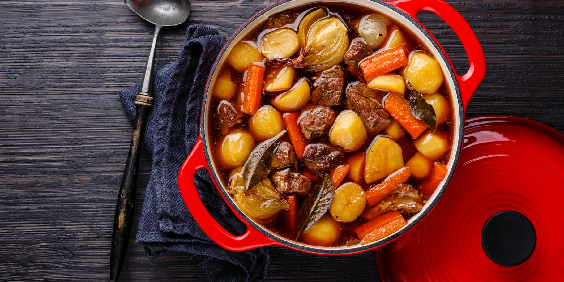 Мясо в красном вине