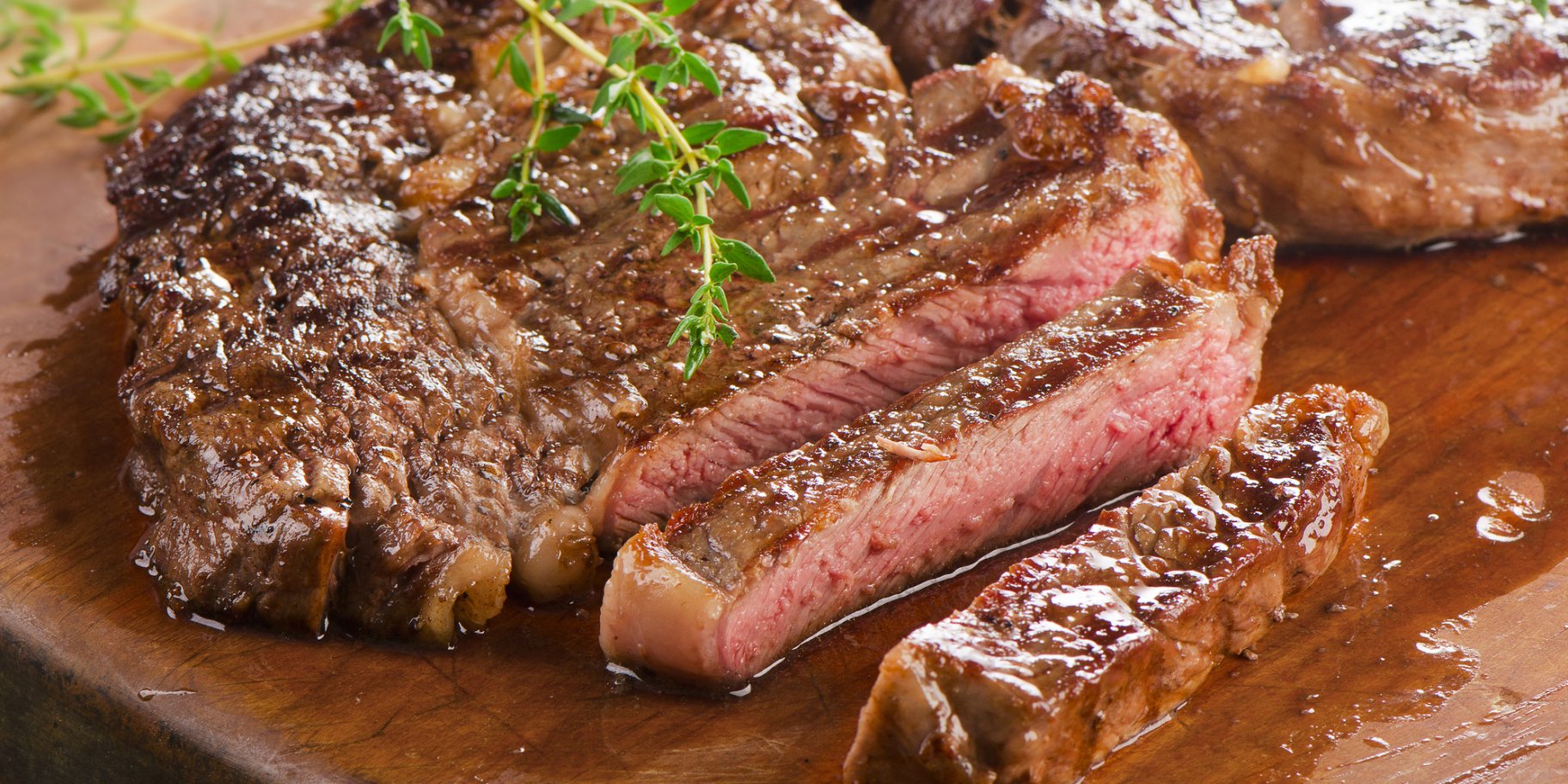 Нарізаний стейк