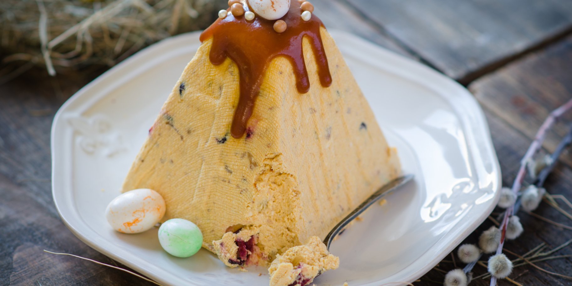 Сирна паска з вишнею