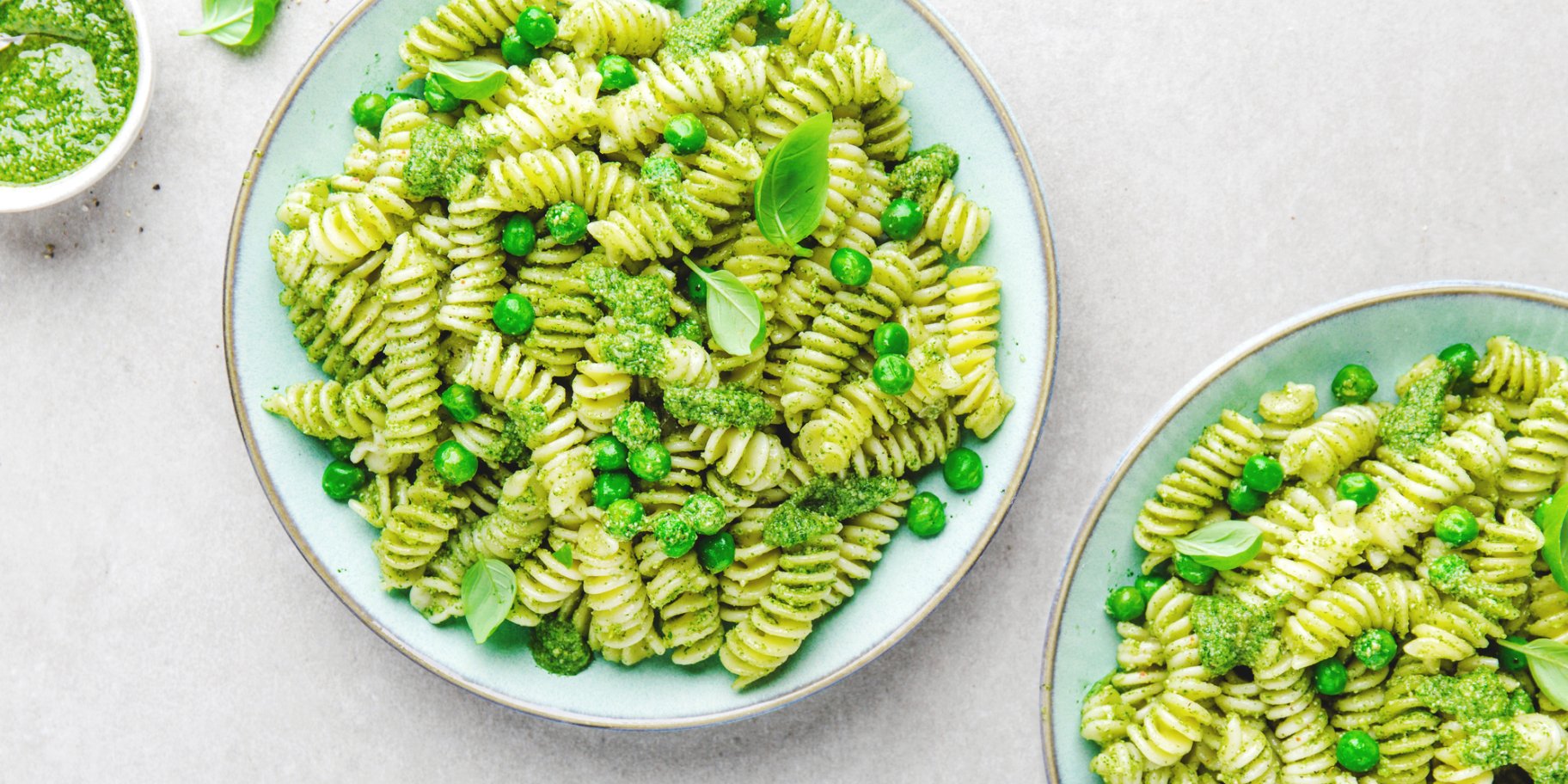 Паста з песто та авокадо