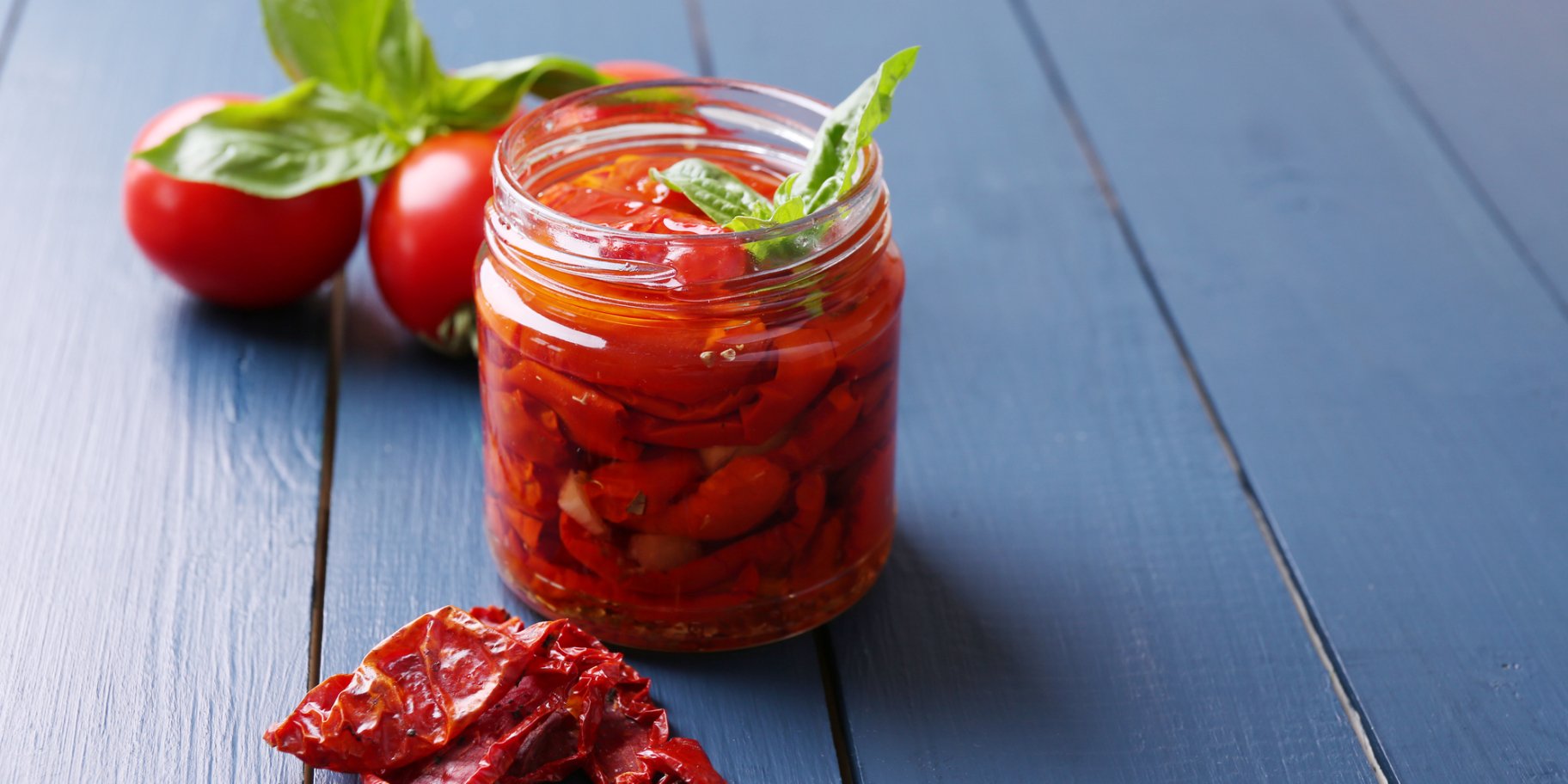 Помідори в олії