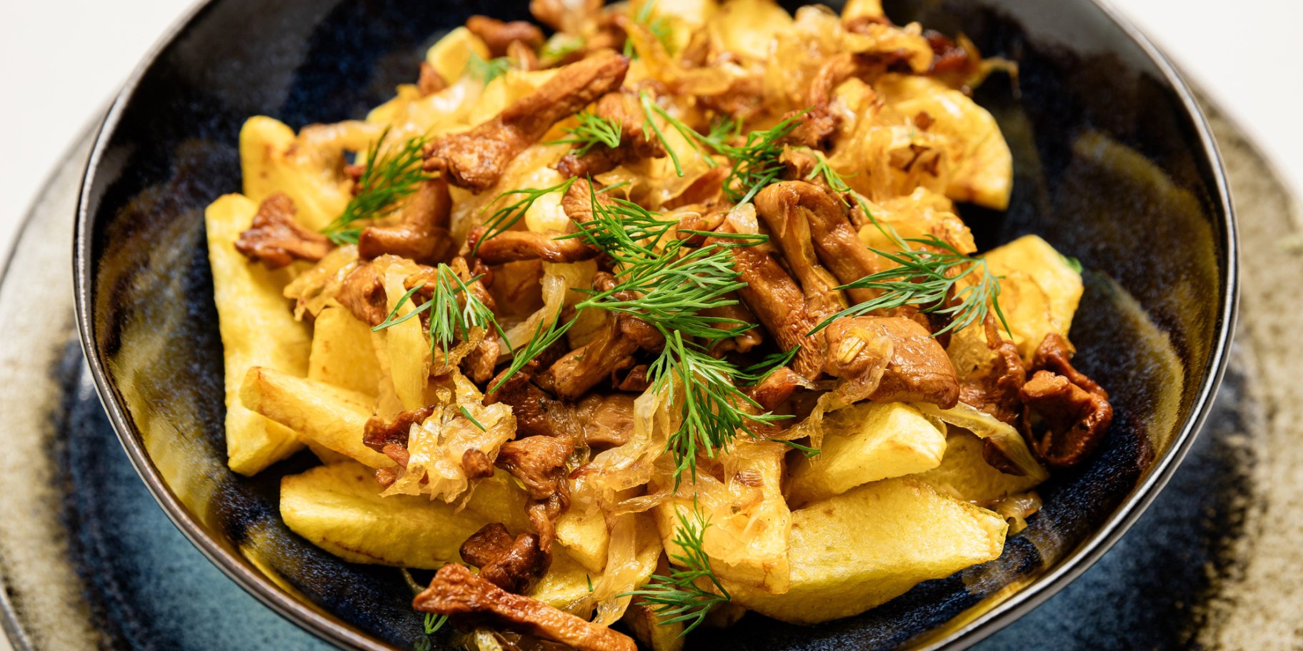 Корисний рецепт картоплі з лисичками