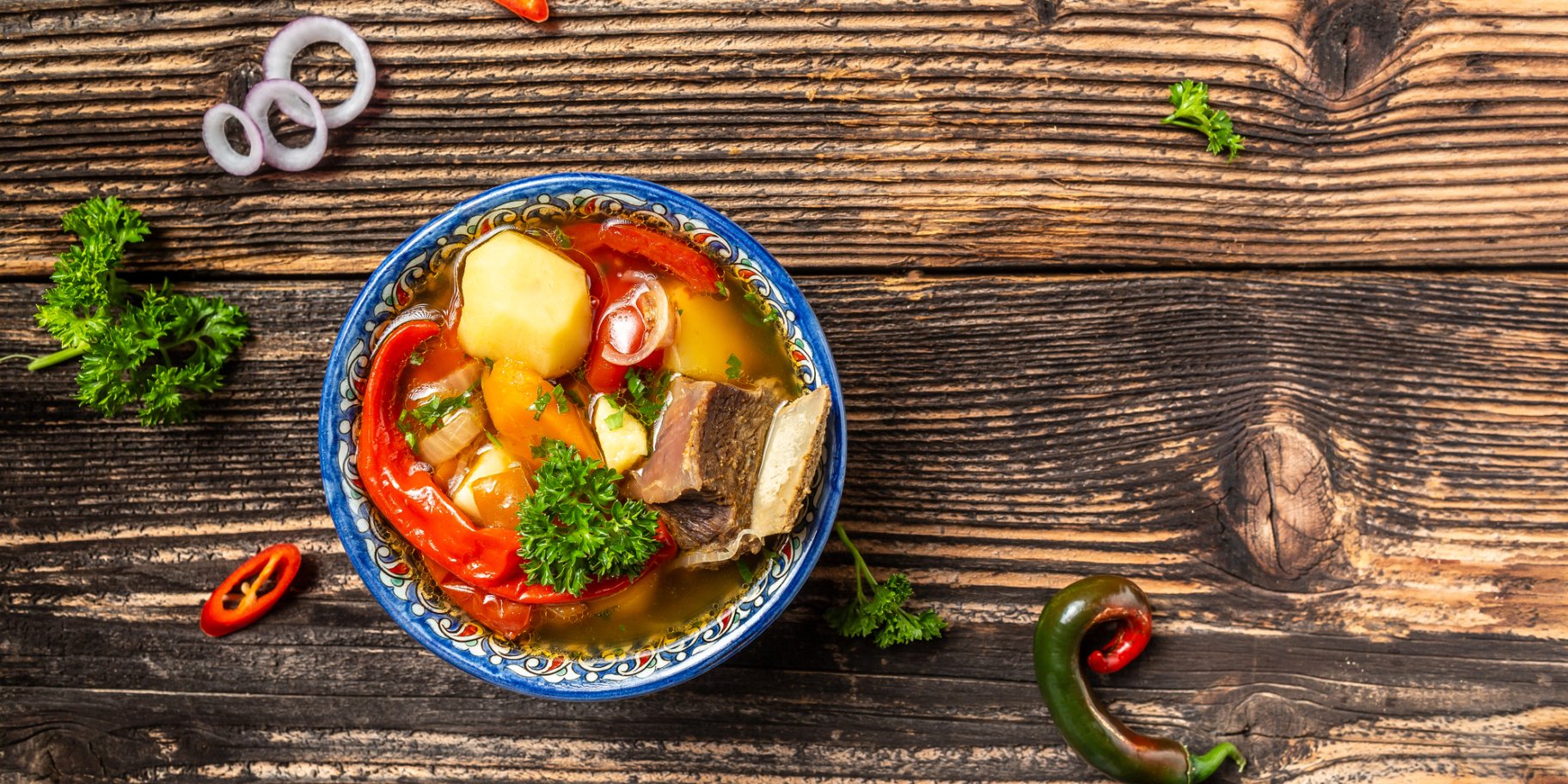 Узбецька шурпа зі свинини