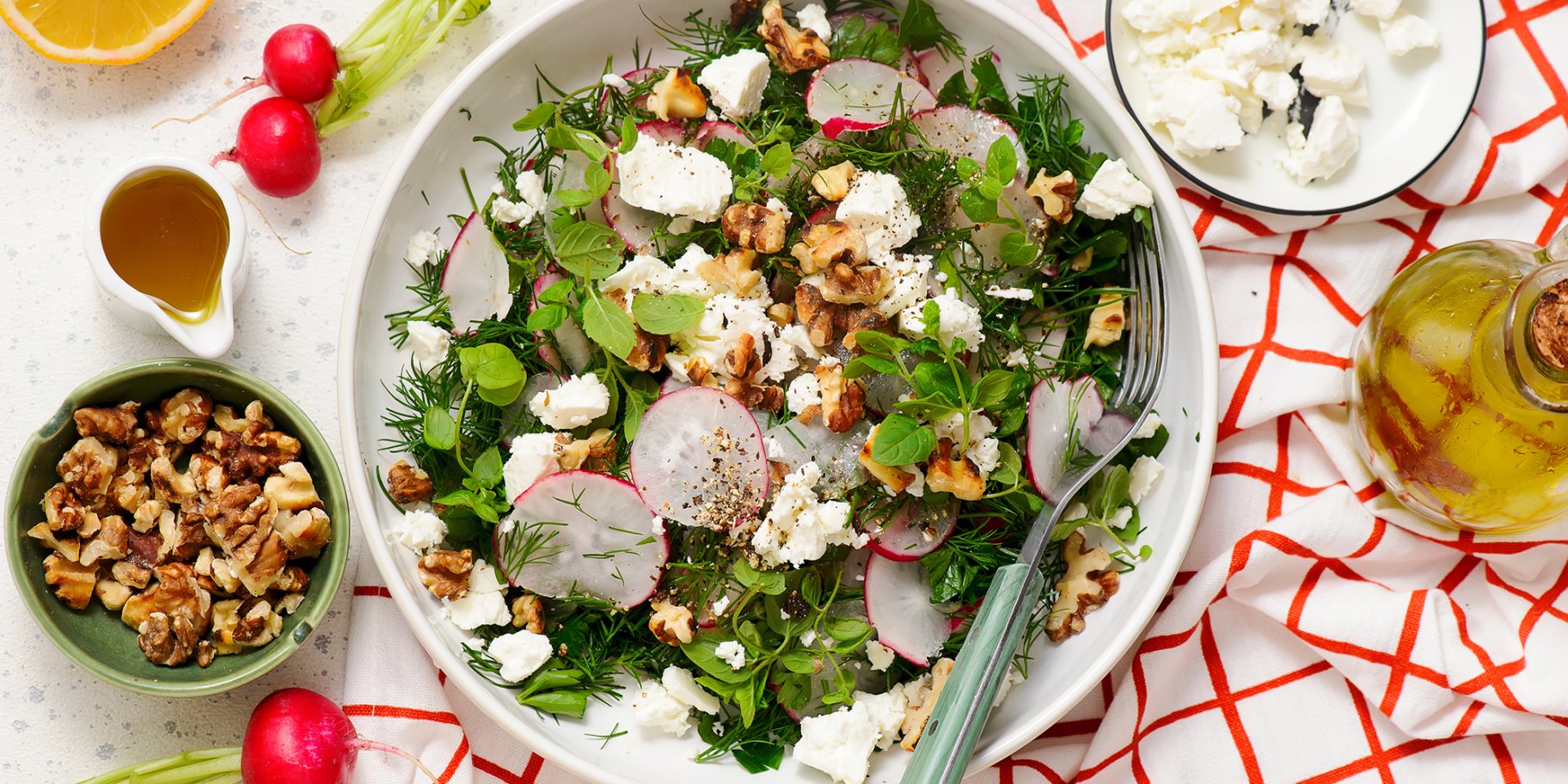 Салат з редискою і фетою