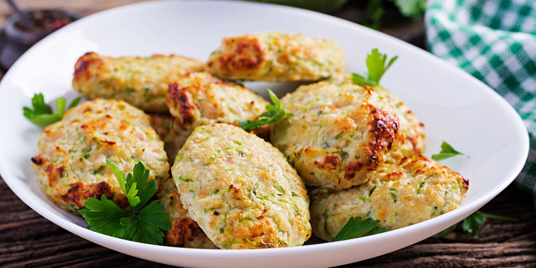 Курячі котлети з кабачками