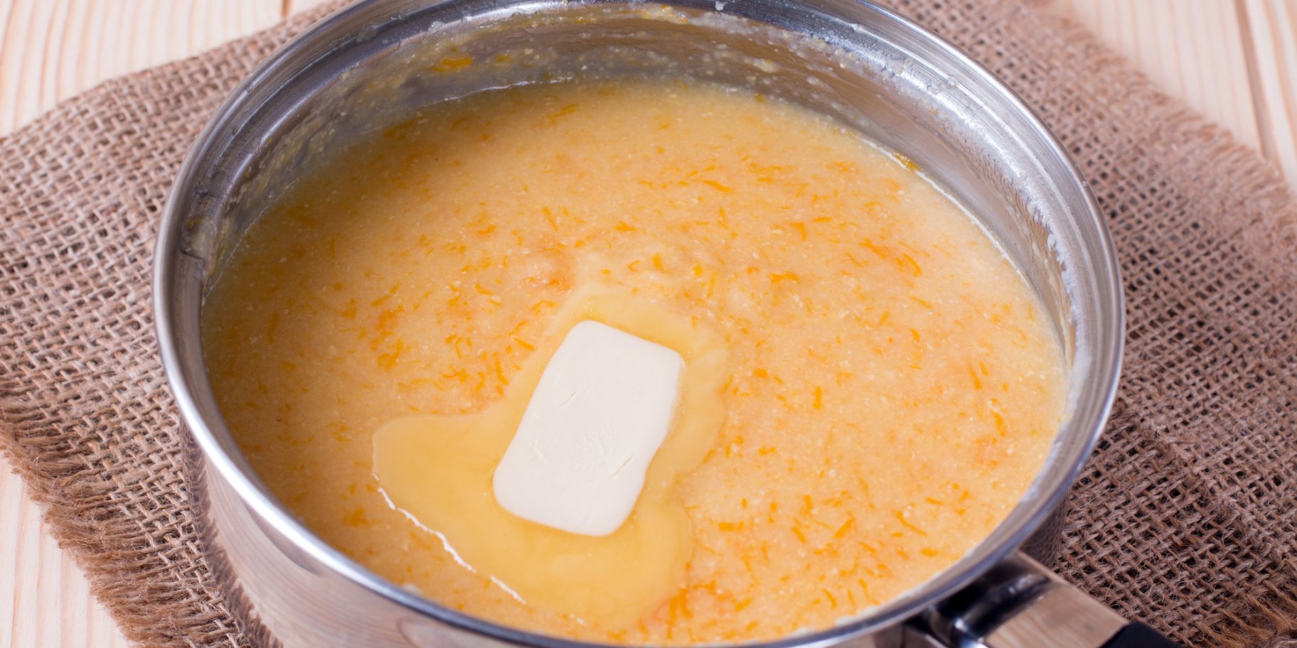 Тыквенная каша с молоком, манкой и маслом