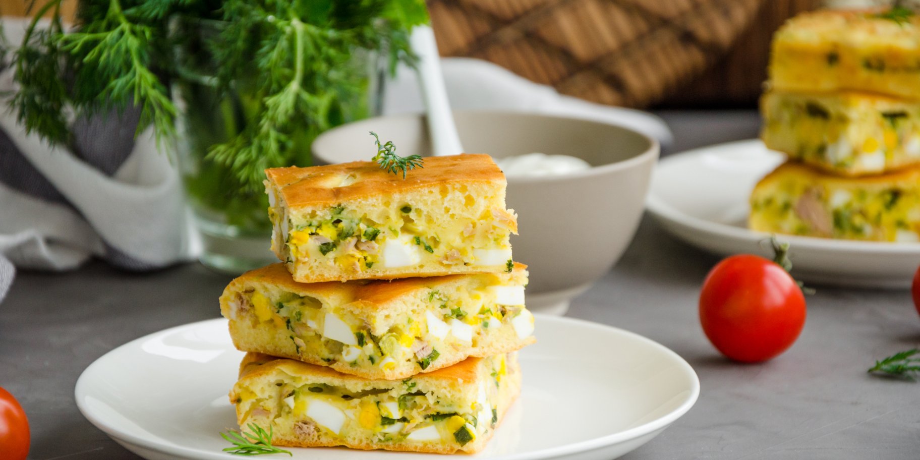 Пирог с тунцом и яйцами