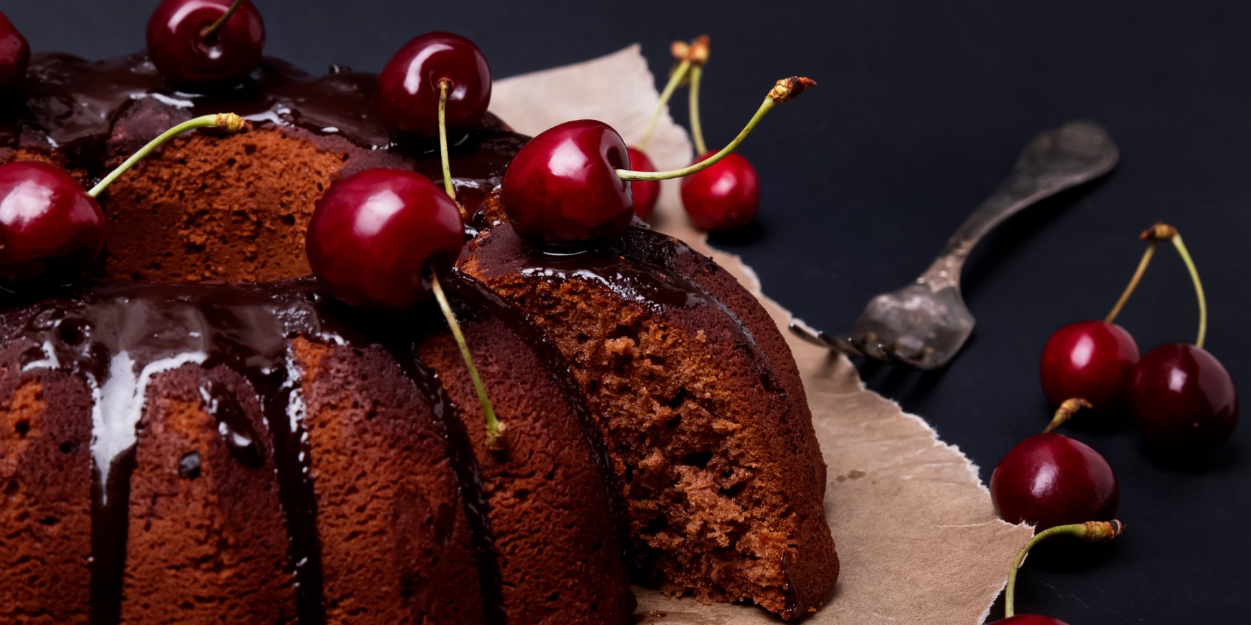 шоколадный пирог с вишней