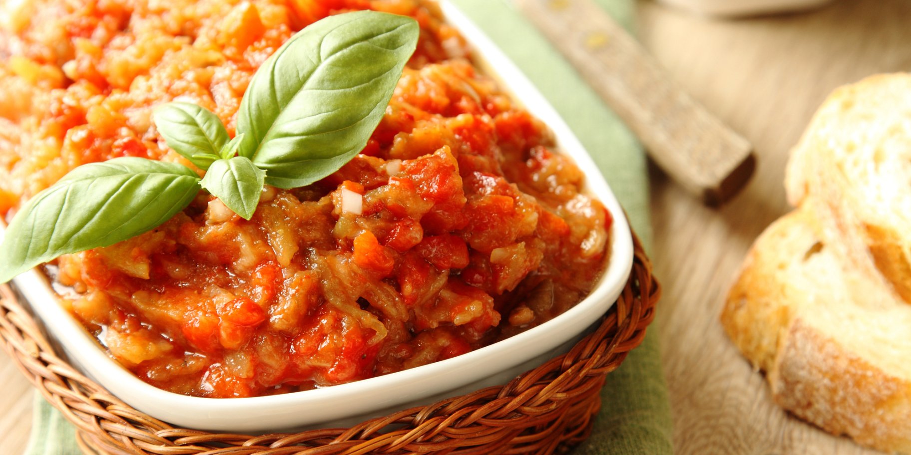 Баклажанна ікра з горіхами