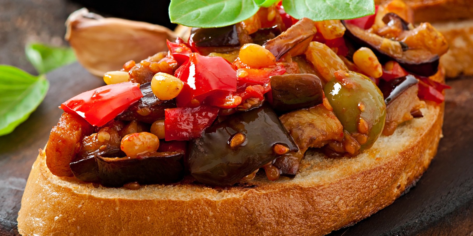 брускета caponata