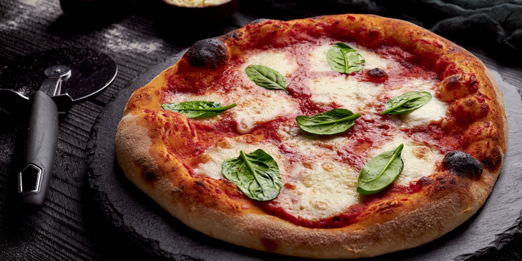 Піца з моцарелою