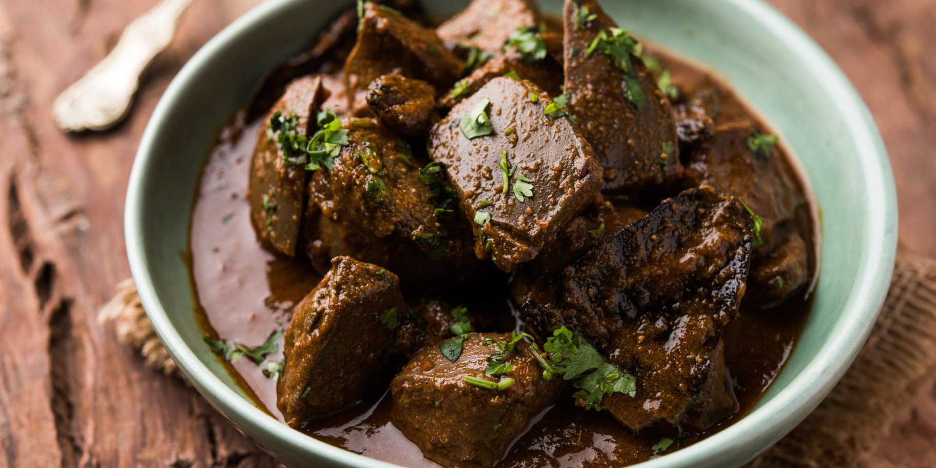 Говяжья печень с подливкой