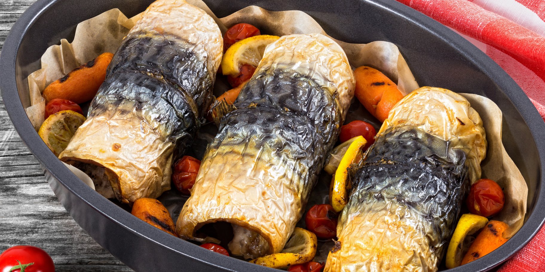 Рулетики зі скумбрії