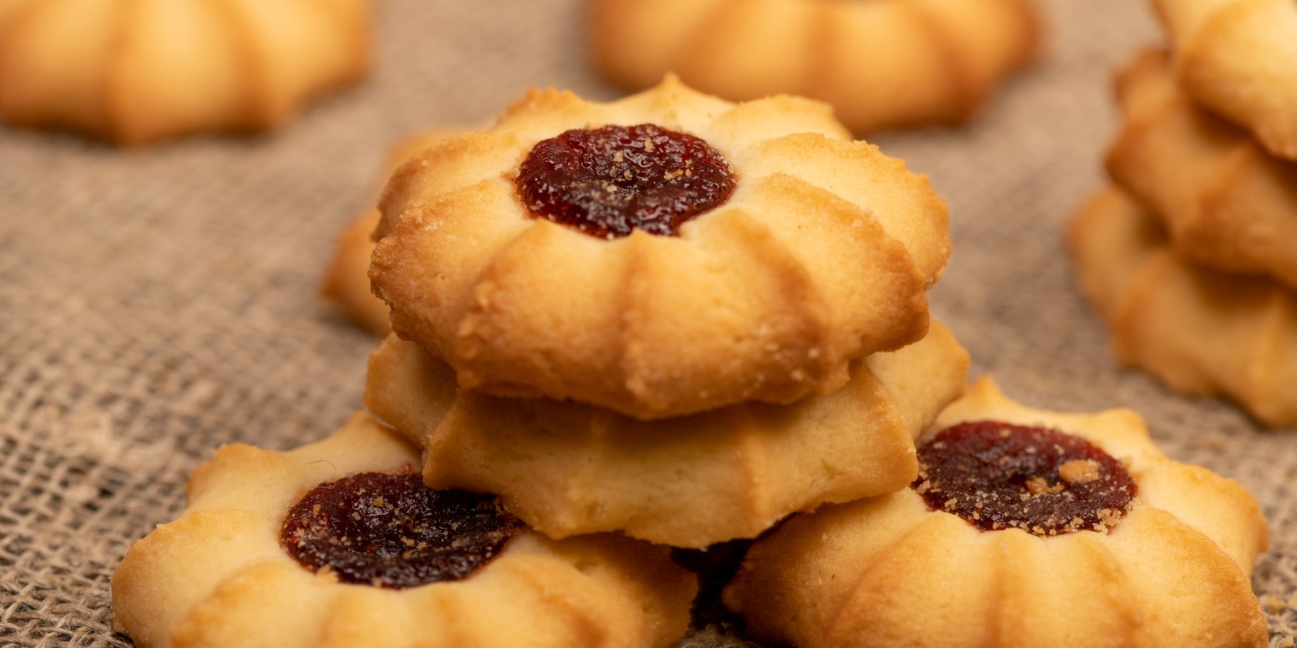 Пісочне печиво з джемом