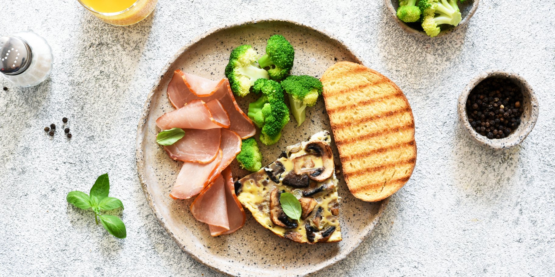 Паровой омлет с грибами и зеленым луком