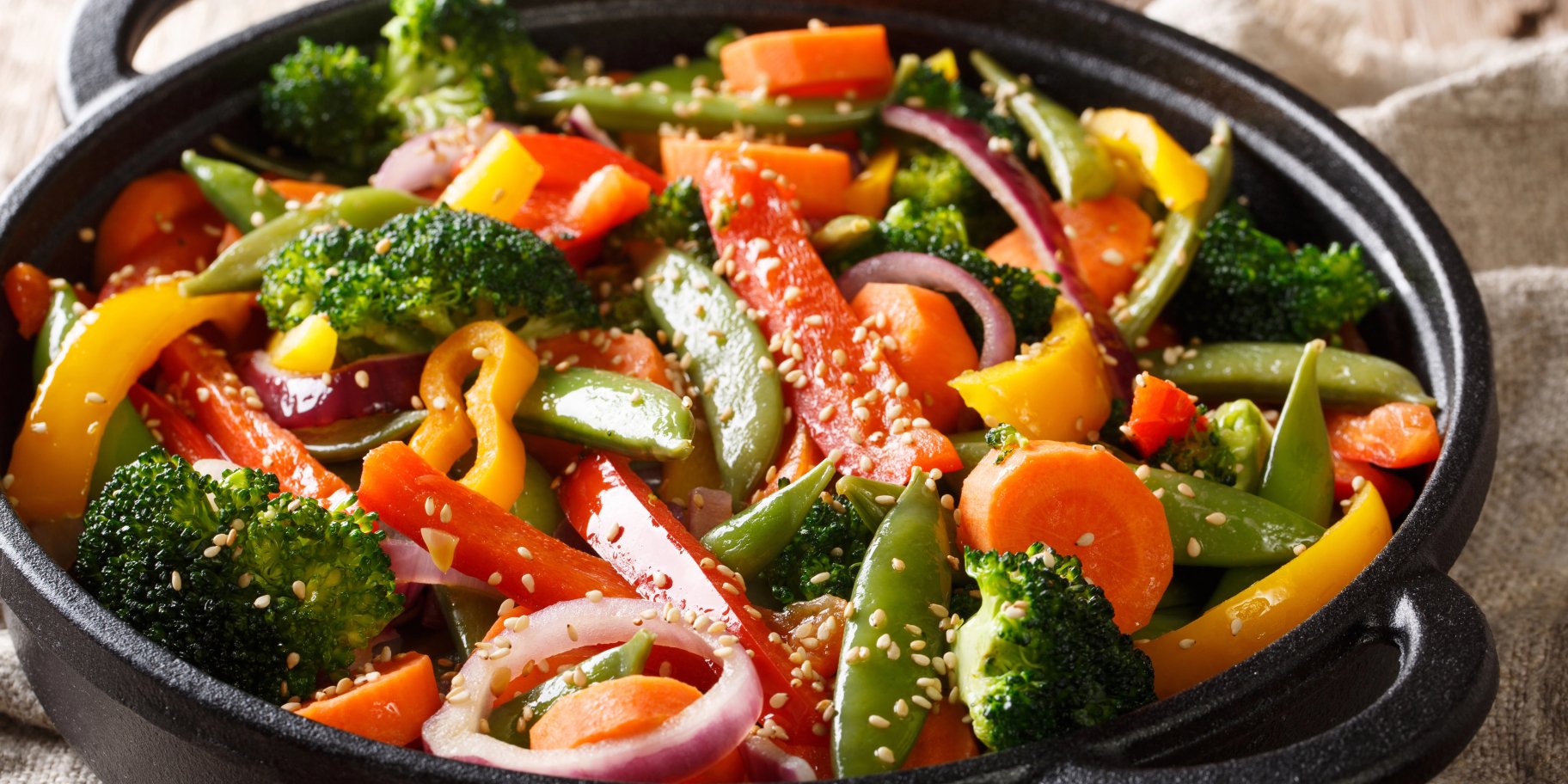 Броколі з овочами по-азійськи