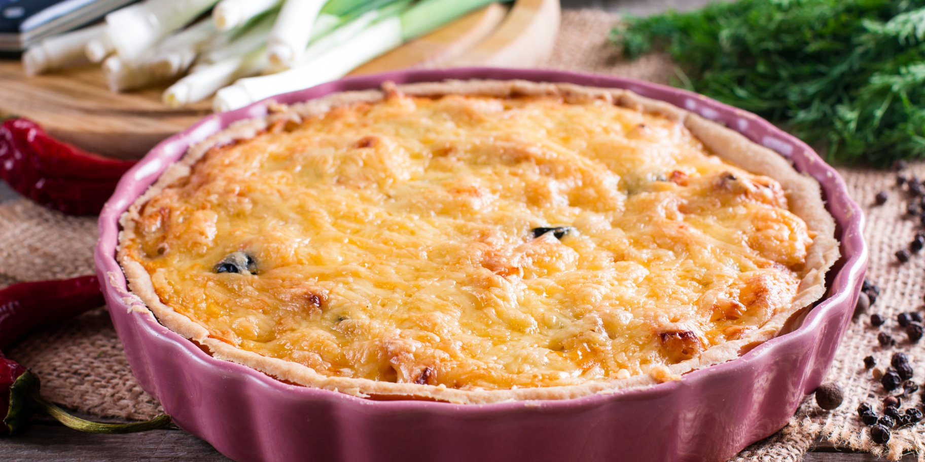 Пиріг з м’ясом і сиром