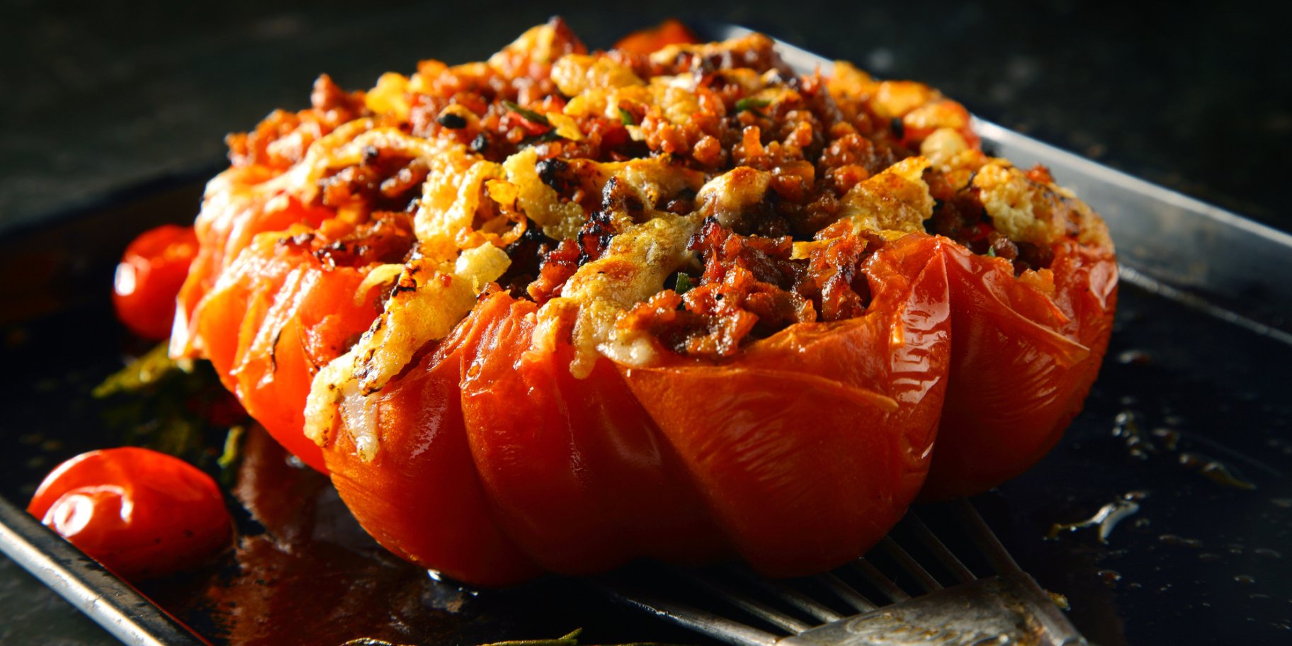 Фаршировані помідори з начинкою