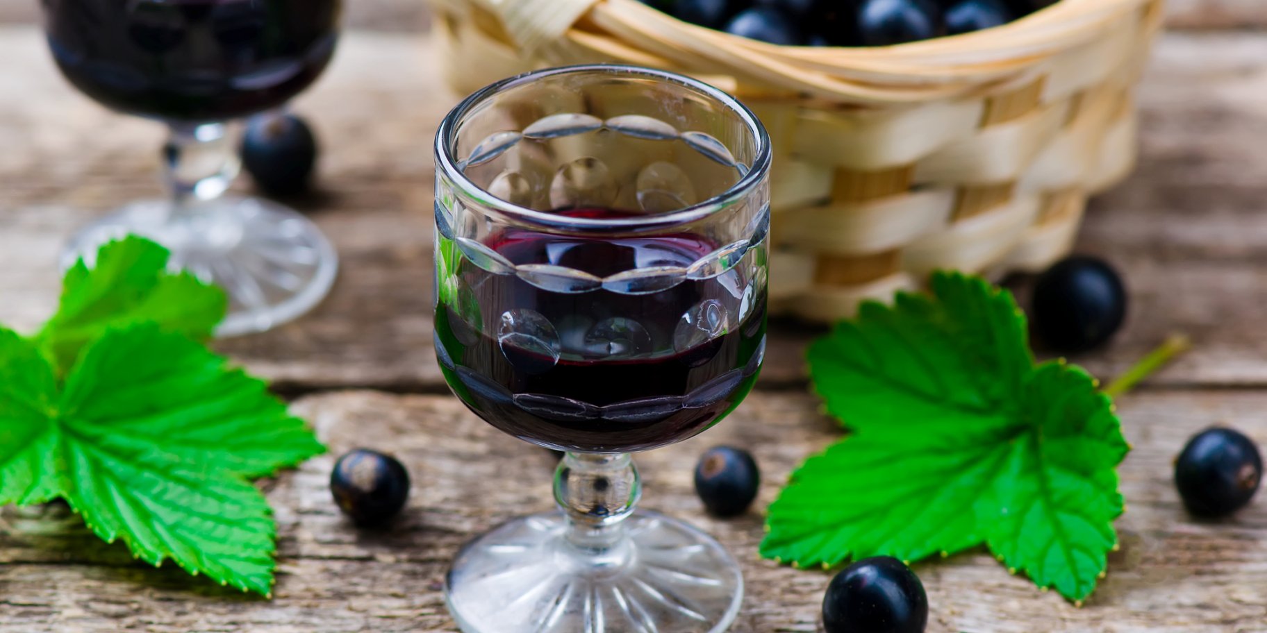 Наливка из черной смородины