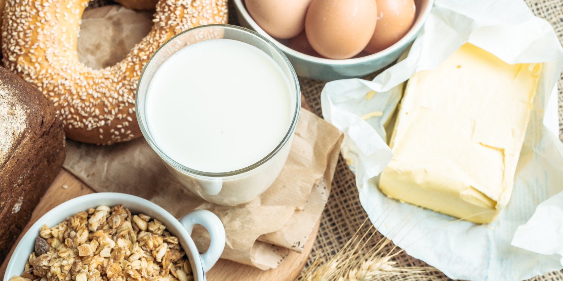 Молоко и яйца