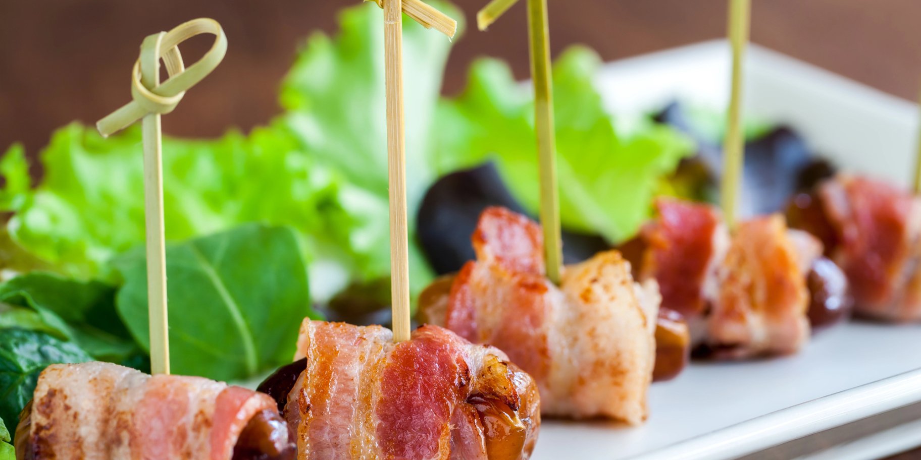 Закуски на шпажках