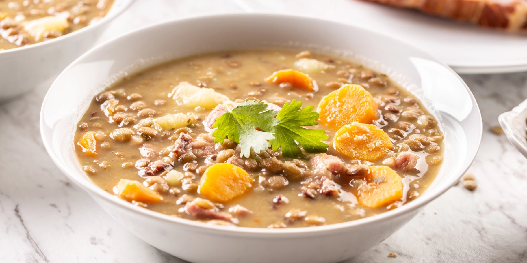 Пісний суп із сочевицею