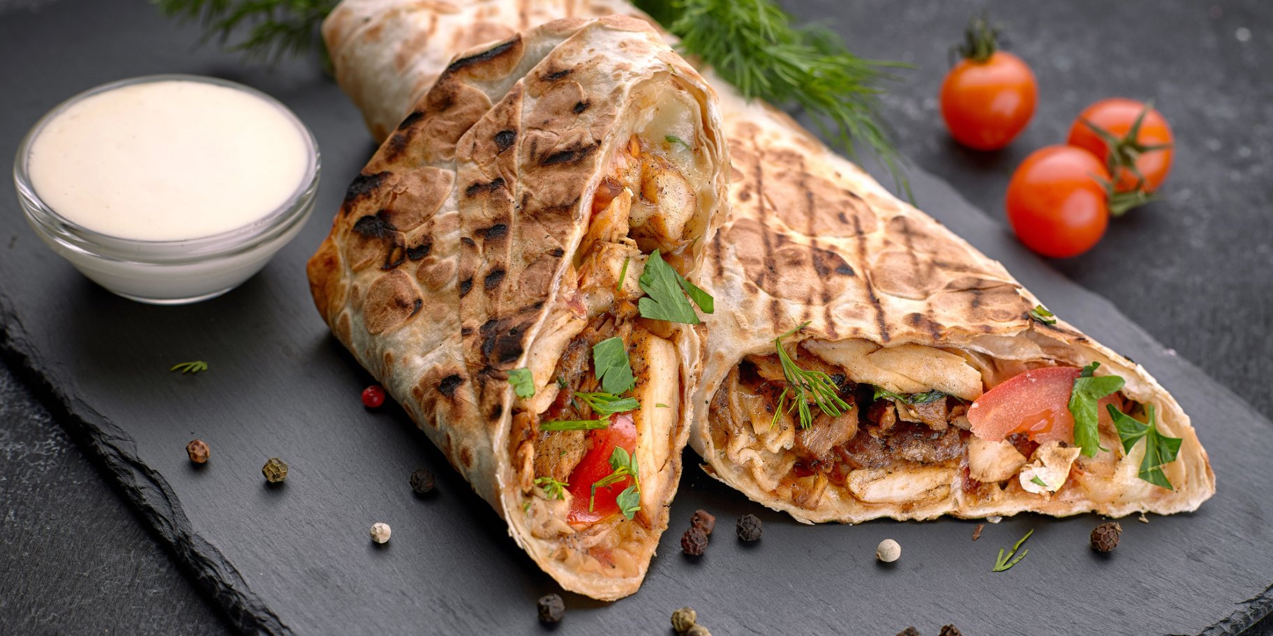 Шаурма з куркою та кетчупом