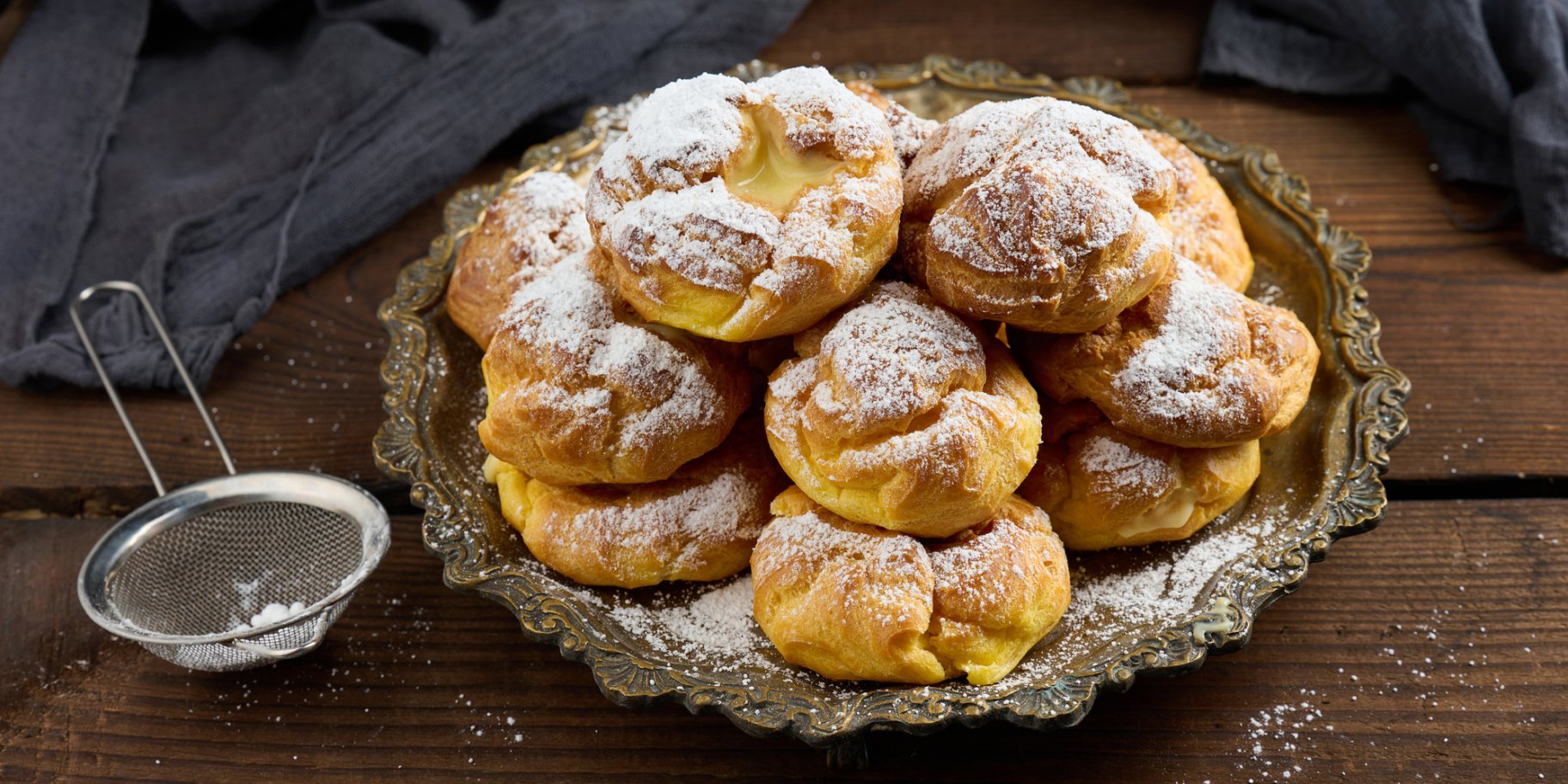 Листкові булочки з яблуками та грушами