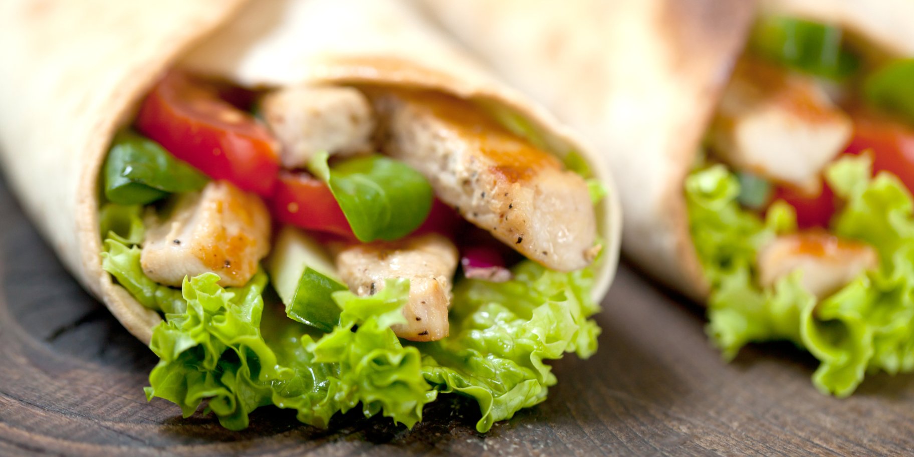 Рулети з курячого філе