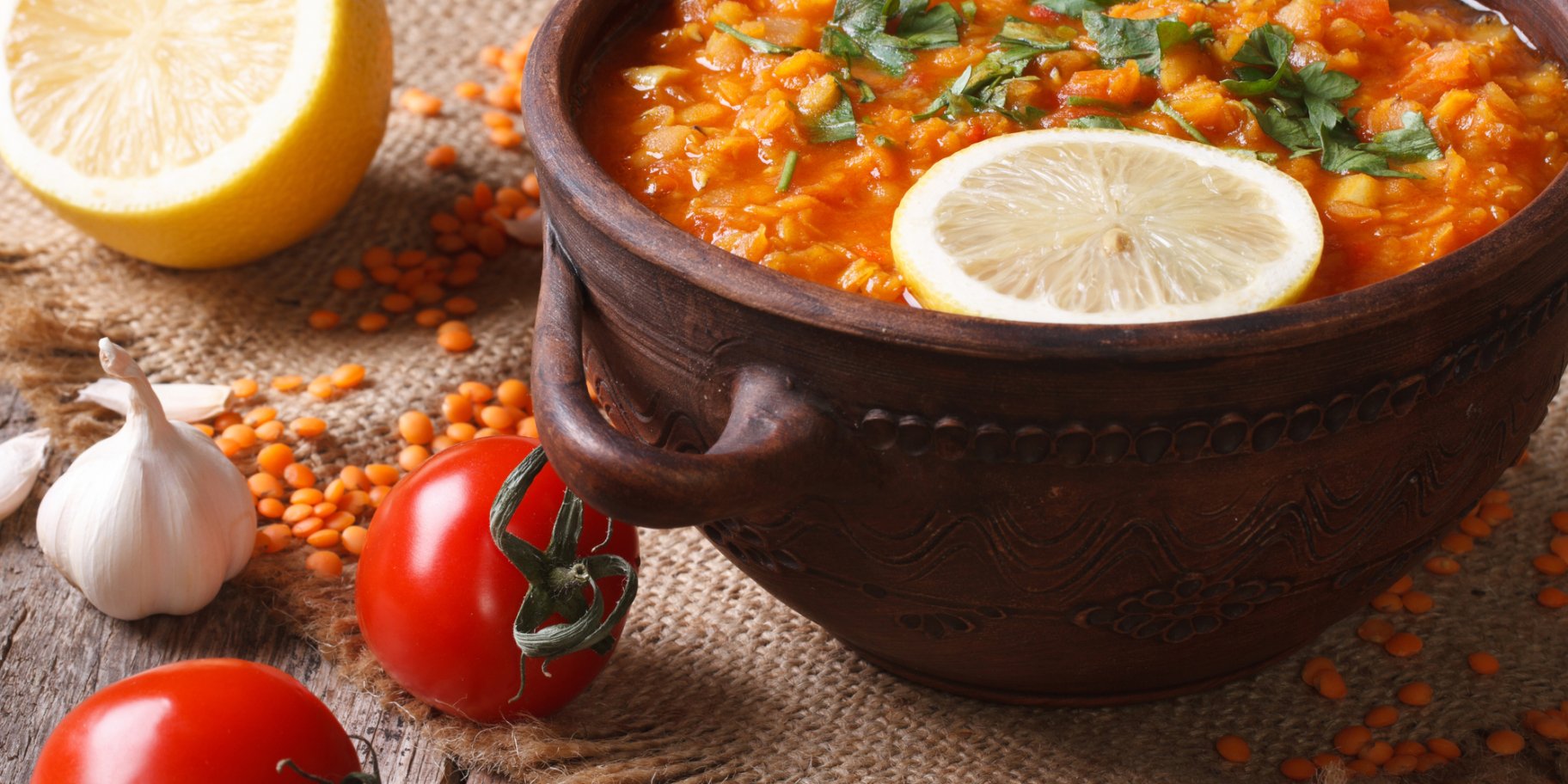 Томатный суп с чечевицей