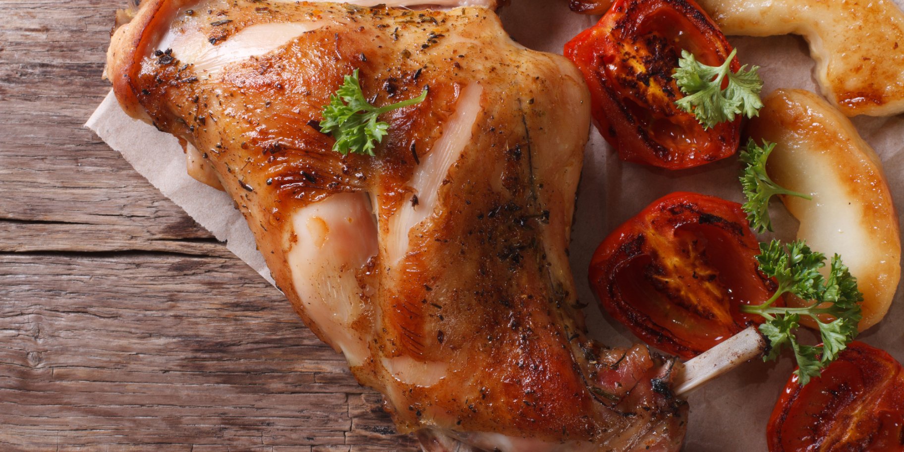 Кролик з яблуками