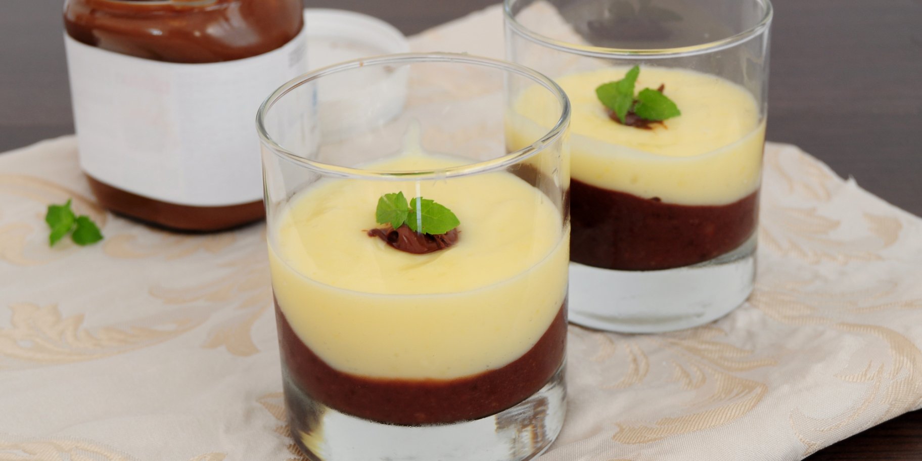 Шоколадний пудинг з ваніллю