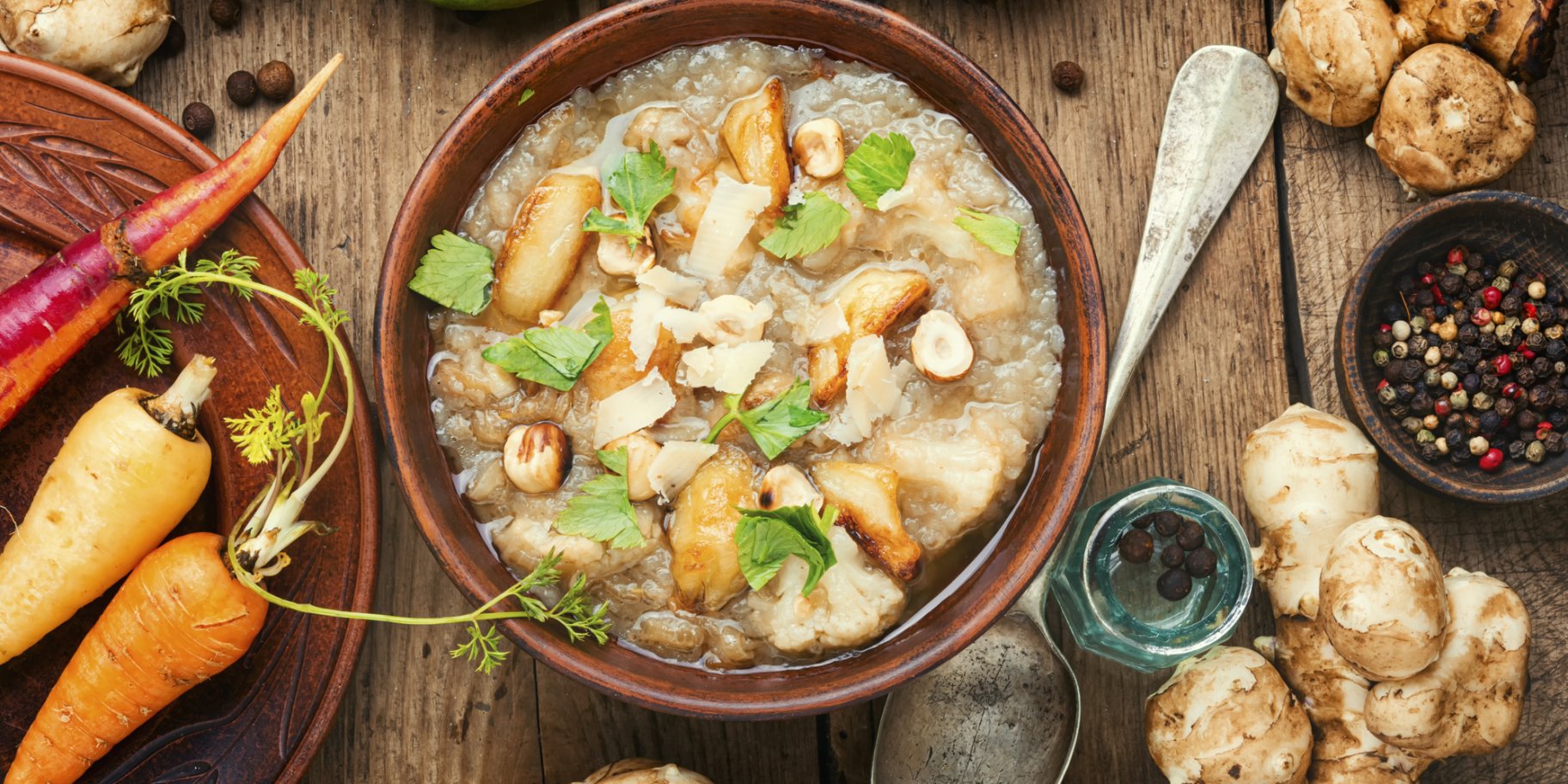 Суп з топінамбуром та білими грибами