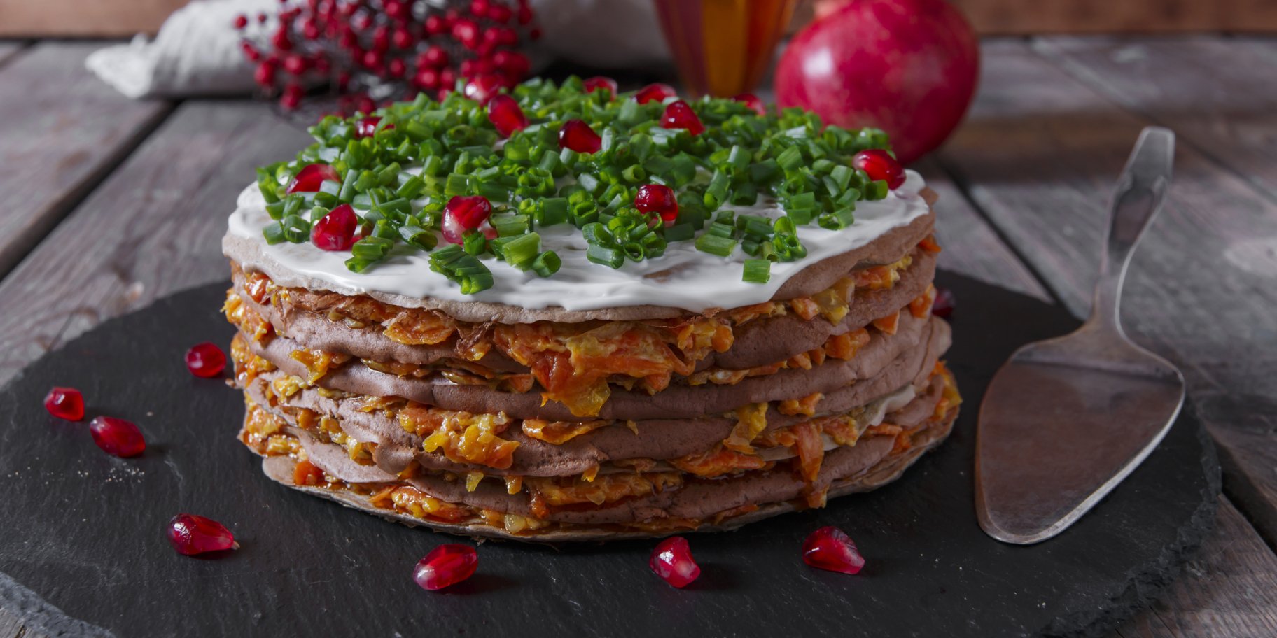 Печеночный торт с шампиньонами