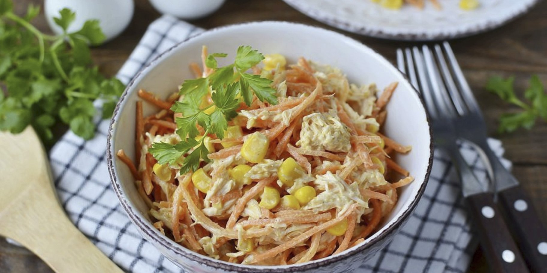 Салат з корейською морквою та куркою