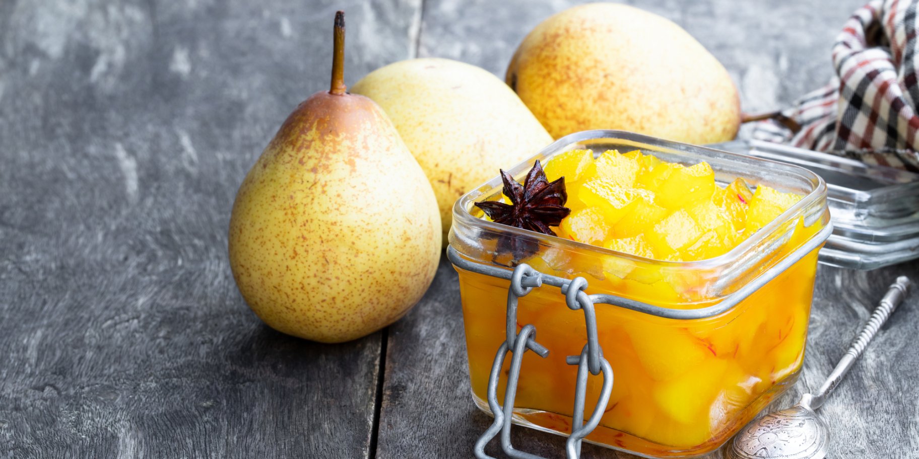 Грушевий реліш з перцем