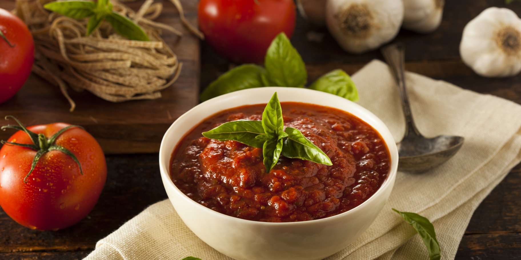 Сальса роха из томатов и чили