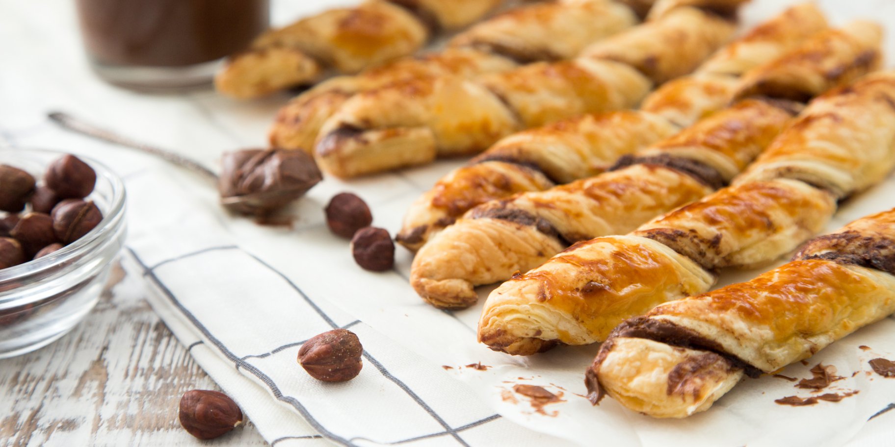 слойка з шоколадом