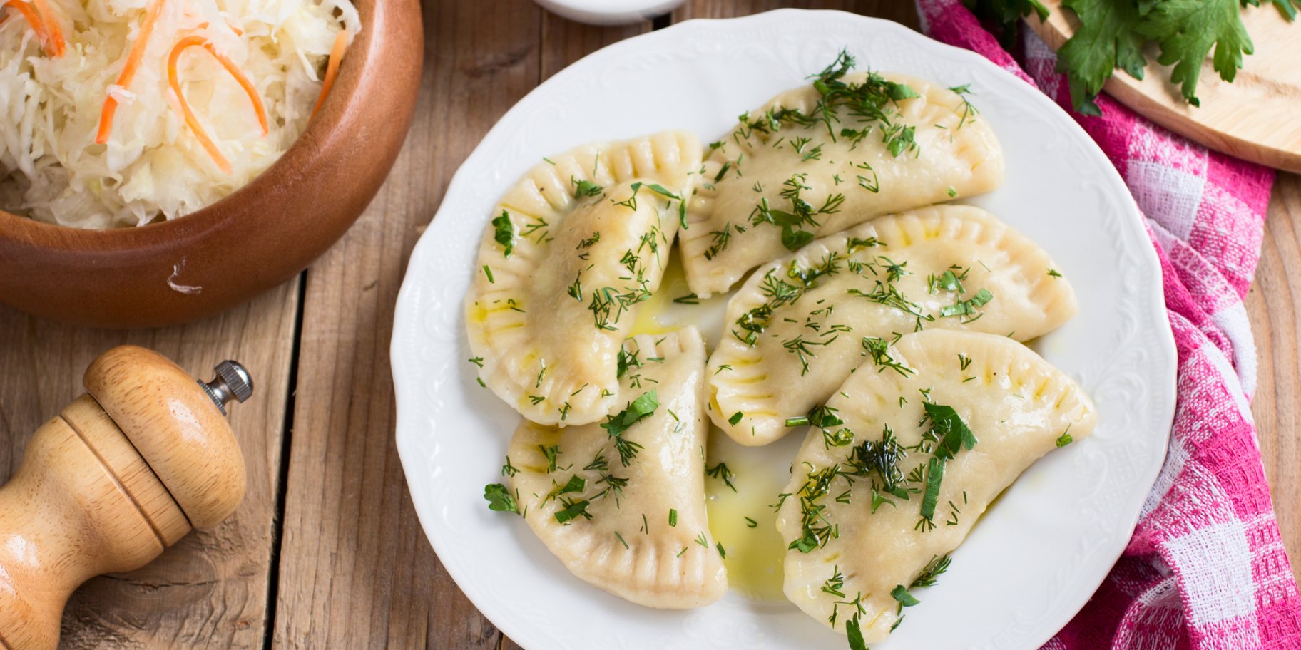 Вареники с камбалой и петрушкой