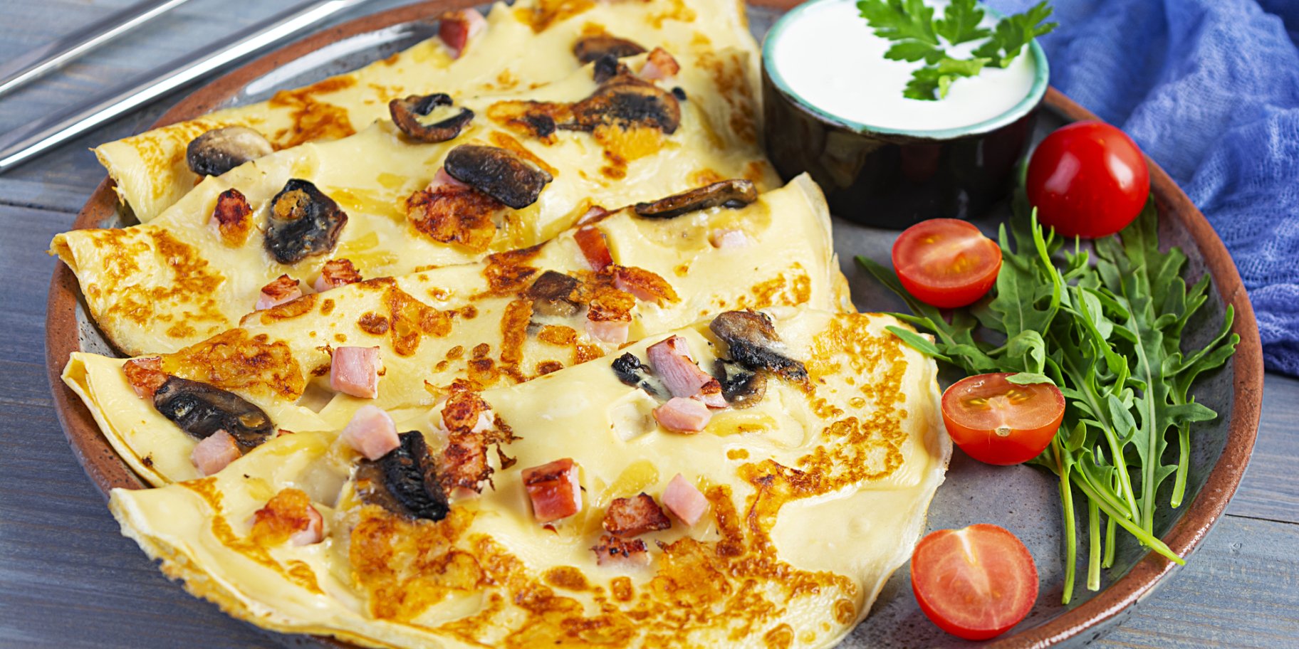 Млинці з шинкою та сиром з припіком