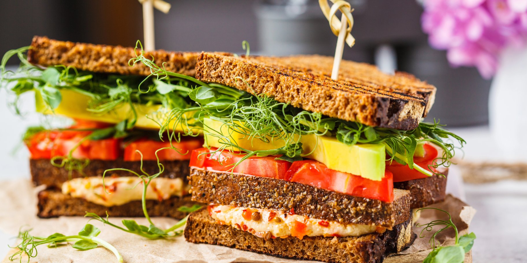 Сендвіч з хумусом