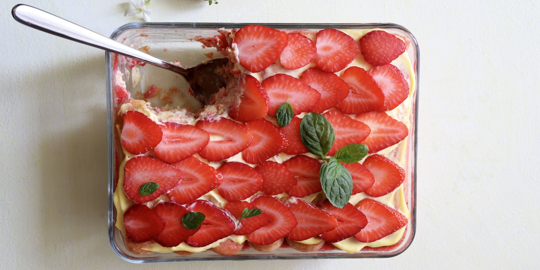 Тирамісу з полуницею