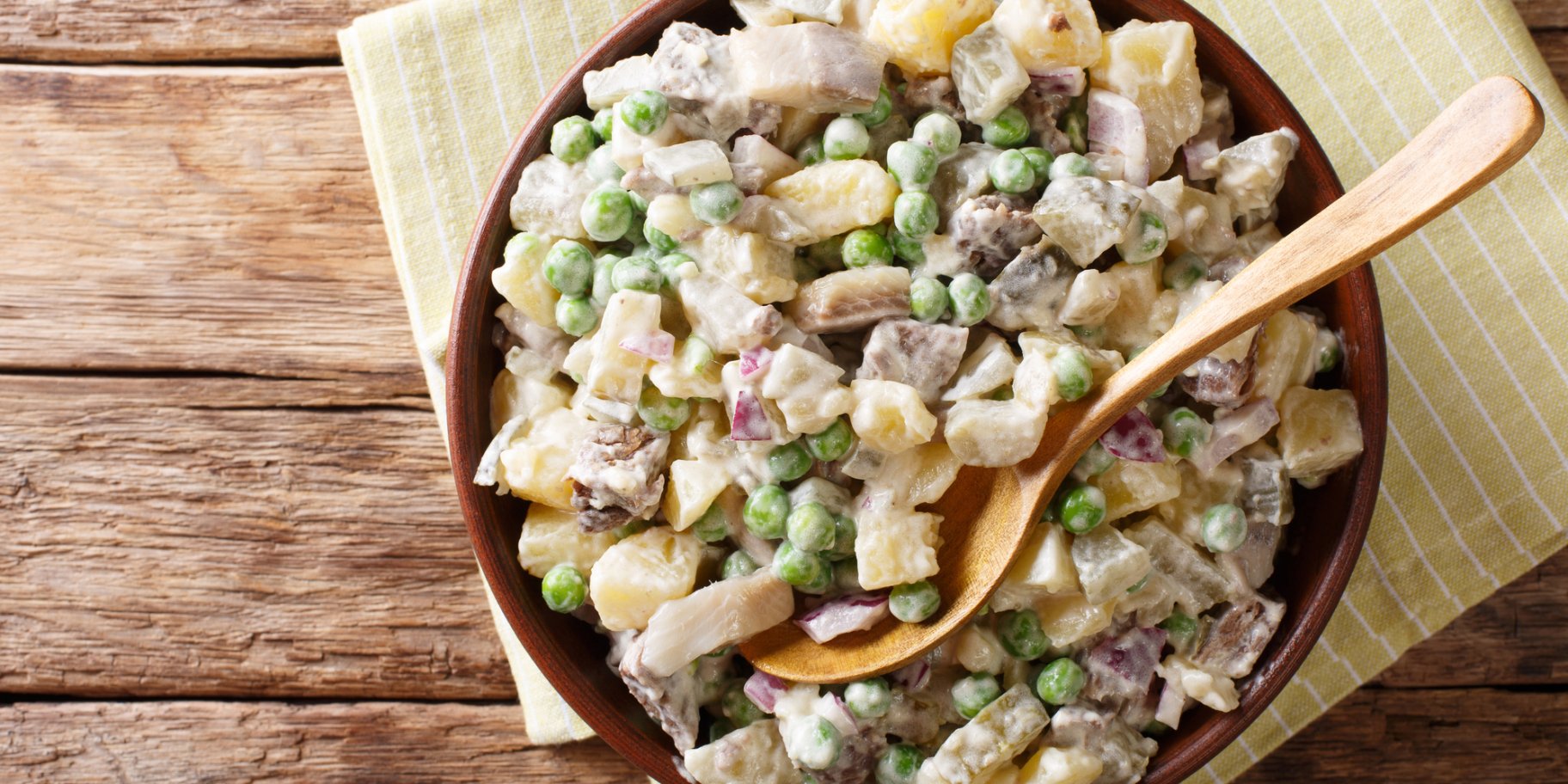 Салат з оселедцем і картоплею