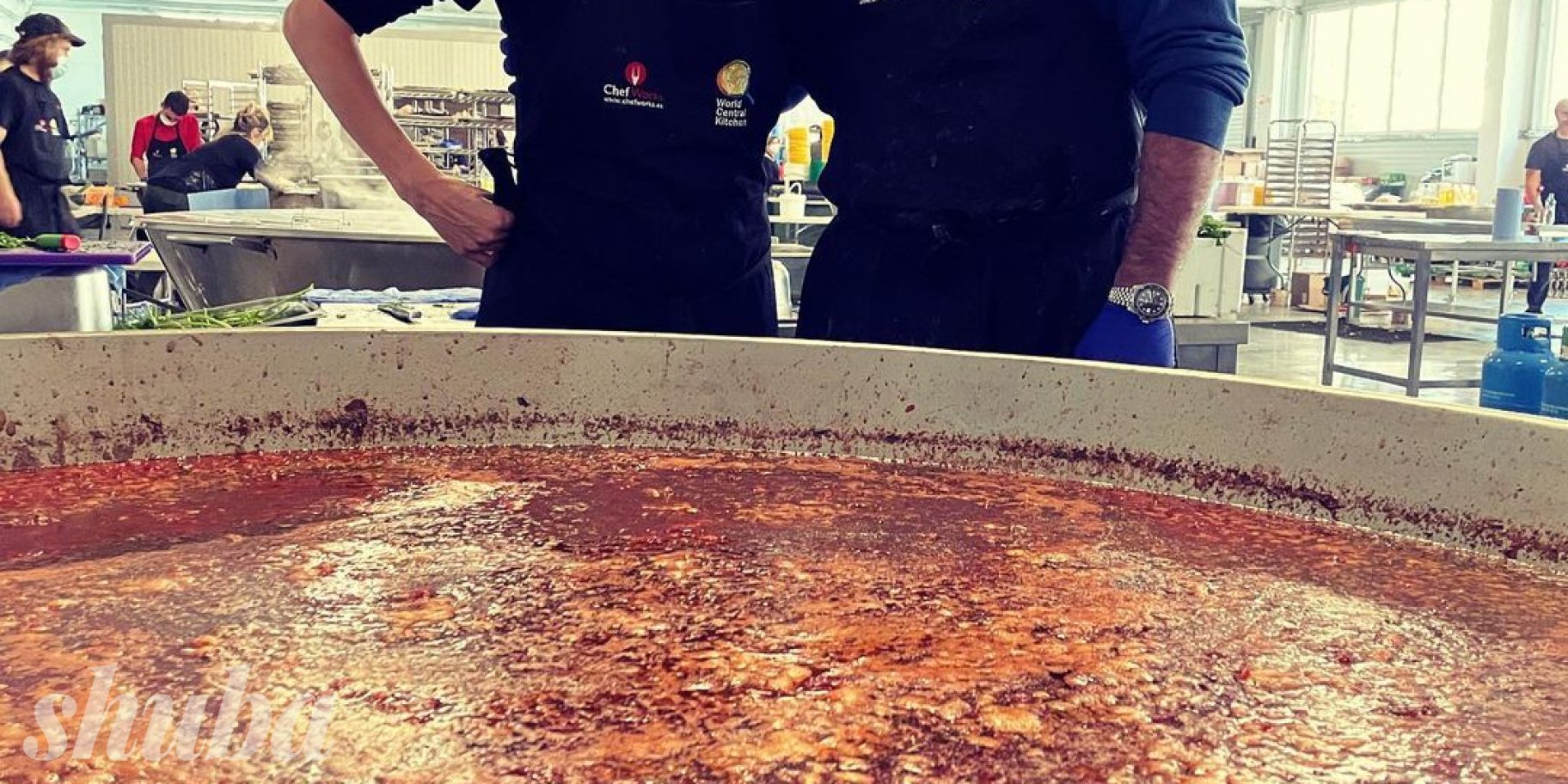 Лив Шрайбер помогает украинцам. Фото: instagram.com/lievschreiber/