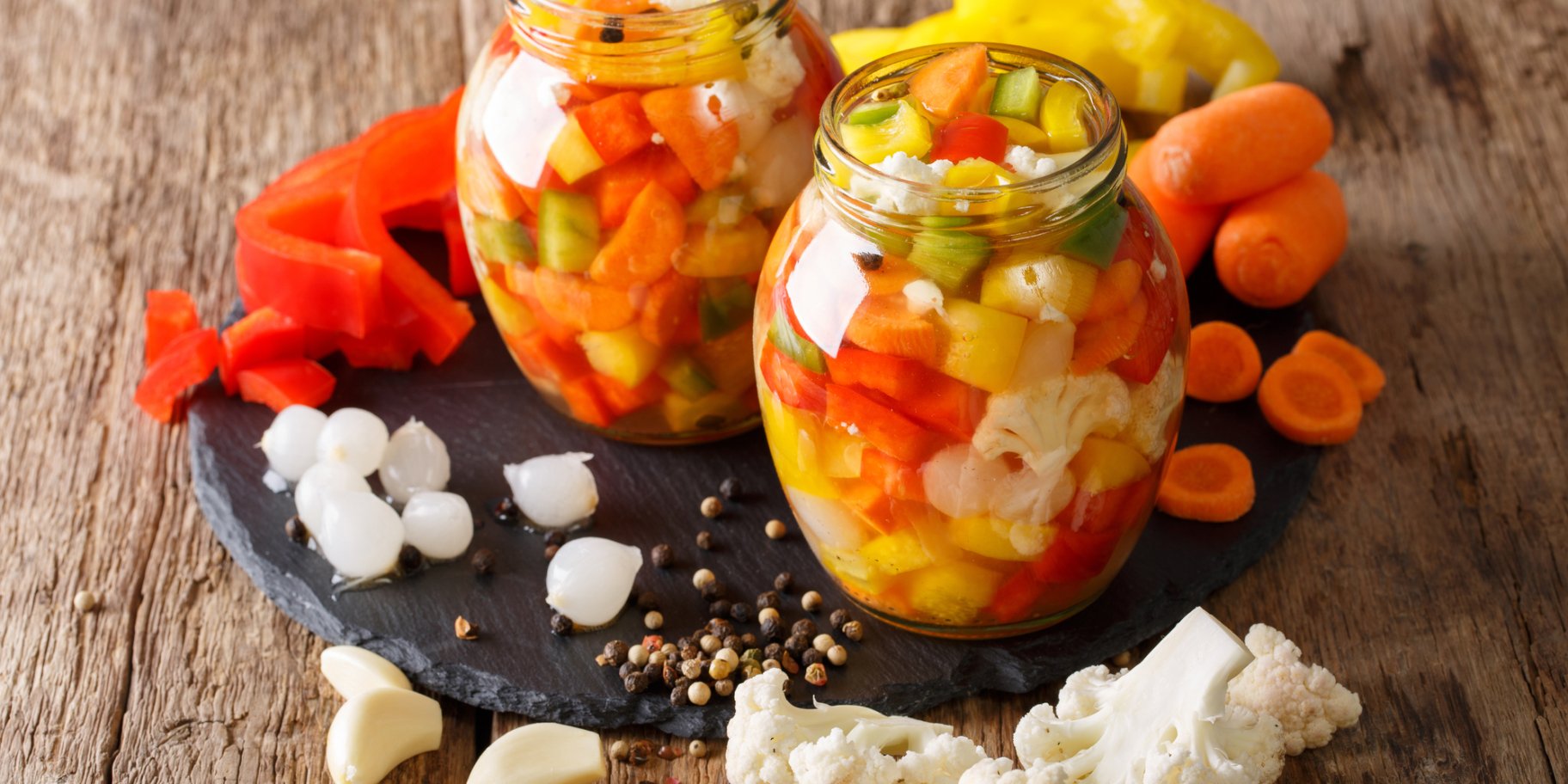 Маринованная цветная капуста с овощами